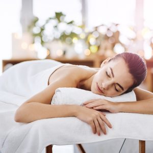 Ganzheitskosmetiker*in m/w/d in Vollzeit 18 Monate